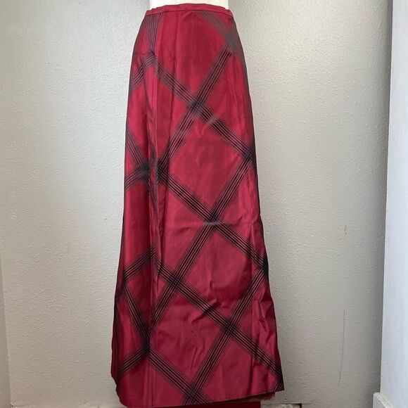 Vintage JS Collections Red And Black Maxi Skirt Size 6 EUC - Picture 1 of 9